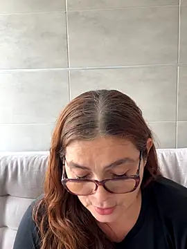 AntonellaAlondra4 online show from 10.14.25