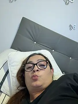 AntonellaAlondra4 online show from 05.20.26