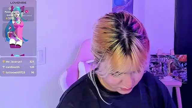 Pretty  zoe online show from 02.11.25