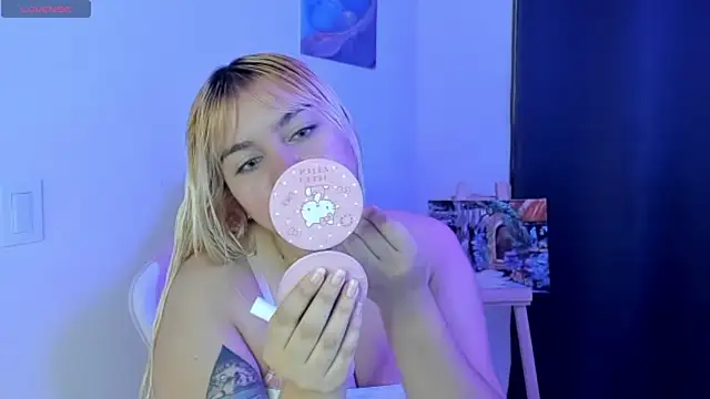 Pretty  zoe online show from 02.11.25