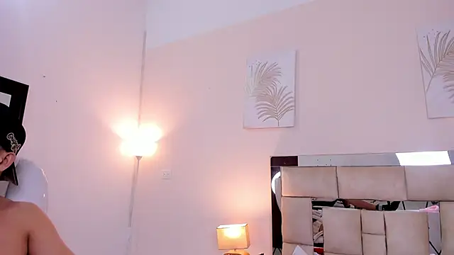 saraandstiven online show from 03.19.25