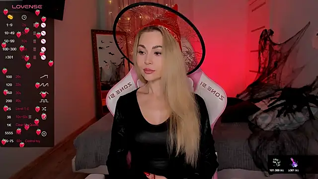 AdeleRoberts online show from 10.29.25