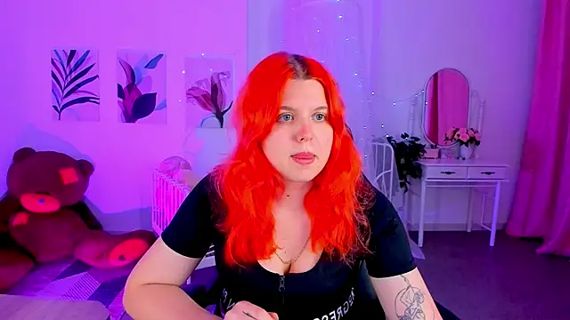 NielletaBlossom online show from 12.21.24