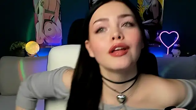 AkiraKatsu online show from 12.19.24