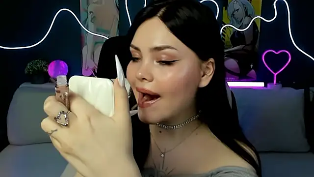 AkiraKatsu online show from 02.06.25