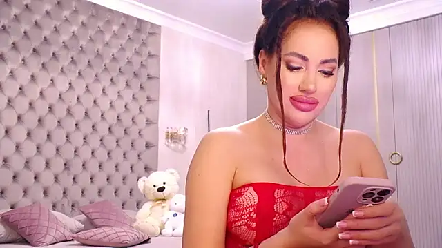 Snapshot of TianaPosh chatting on 10.10.25 TianaPosh online show from 10.10.25