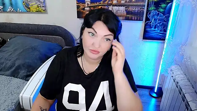 Lady Boom Wild  online show from 09.18.25