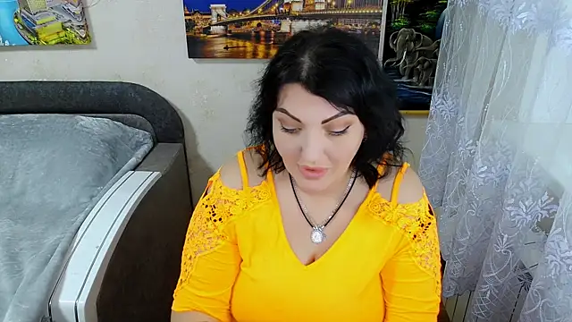 Lady Boom Wild  online show from 10.10.25