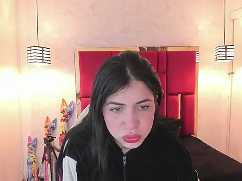 Snapshot of Violet_m chatting on 09.21.25 Violet m online show from 09.21.25