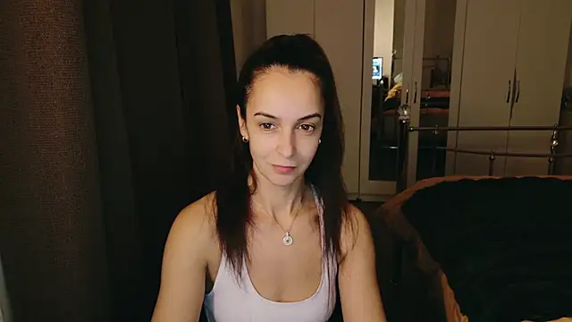 karlaolivia online show from 12.08.24