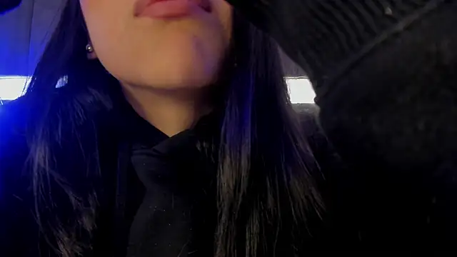 nicolle pierce online show from 01.13.25