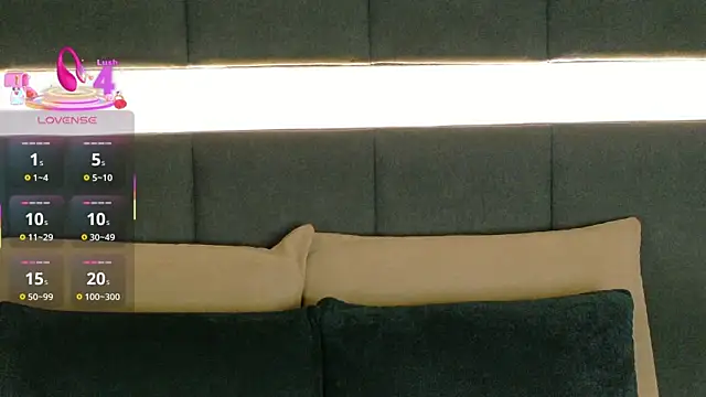 nicolle pierce online show from 11.06.25