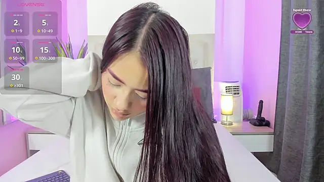 nicolle pierce online show from 03.31.26