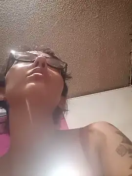 Snapshot of HighLilith chatting on 09.15.25 HighLilith online show from 09.15.25