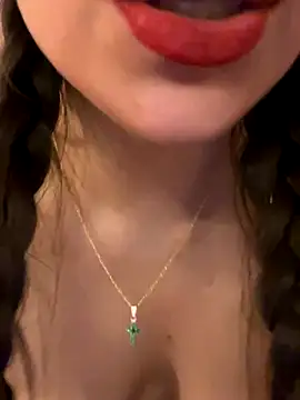 Snapshot of MariaIsabella8 chatting on 10.25.25 MariaIsabella8 online show from 10.25.25