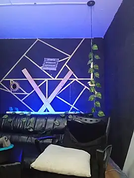 Snapshot of Gelena_Black chatting on 10.28.25 Gelena Black online show from 10.28.25