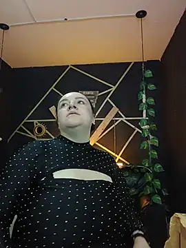 Snapshot of Gelena_Black chatting on 11.04.25 Gelena Black online show from 11.04.25