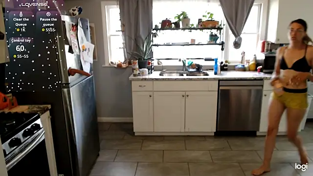 KSwonderland6 online show from 10.07.25