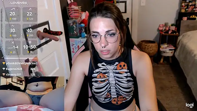 KSwonderland6 online show from 10.31.25