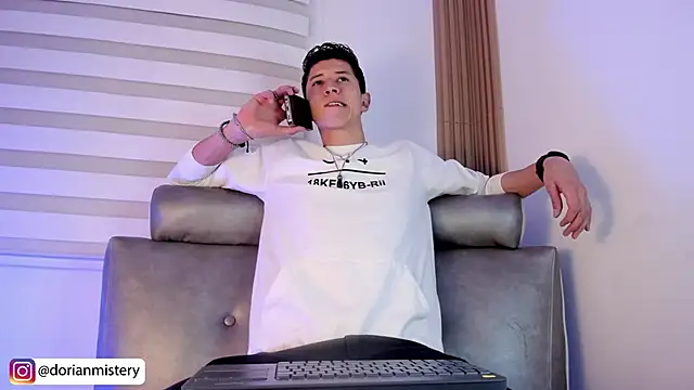 Dorianmistery2322  online show from 02.18.26