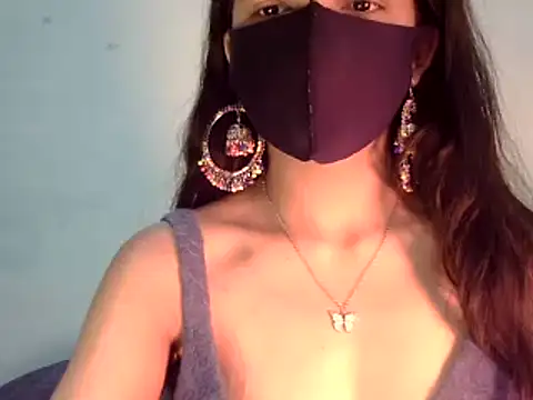 Cute Alaina online show from 01.15.25