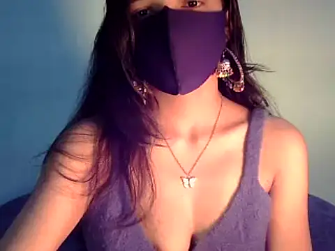 Cute Alaina online show from 01.18.25