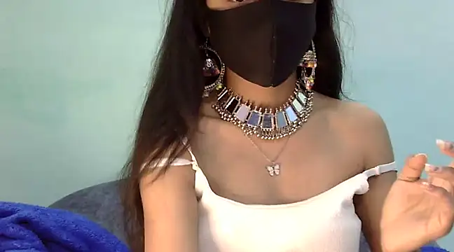 Cute Alaina online show from 02.18.25