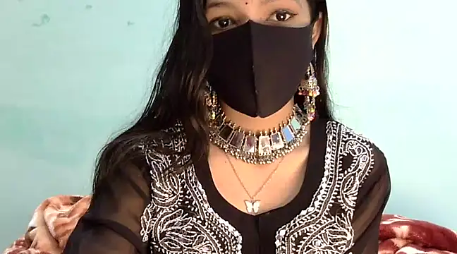 Cute Alaina online show from 02.26.25