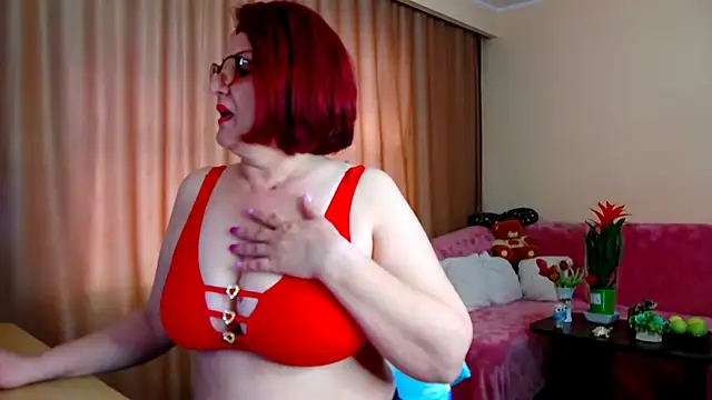 Snapshot of EdithCharm chatting on 03.21.26 EdithCharm online show from 03.21.26