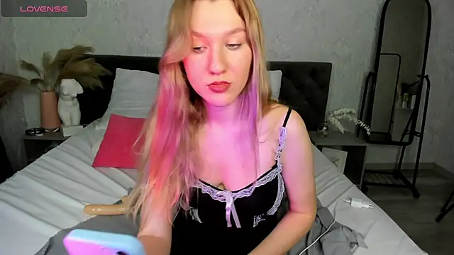 Mariel Brown online show from 01.16.25