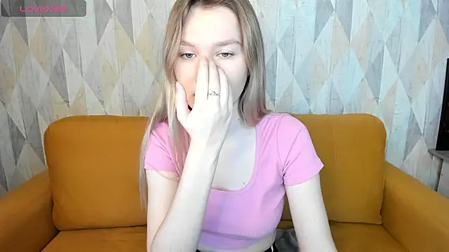 Mariel Brown online show from 01.23.25