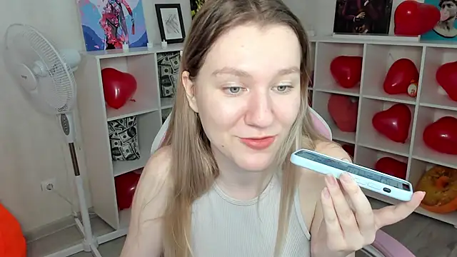 Mariel Brown online show from 02.12.25