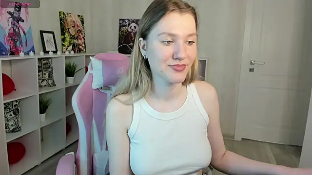 Mariel Brown online show from 03.12.25