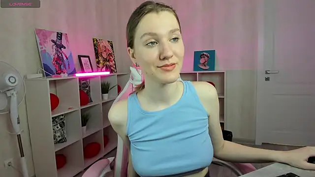 Mariel Brown online show from 03.18.25