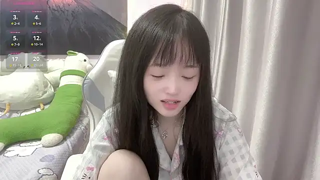 Mia-6688 online show from 09.17.25