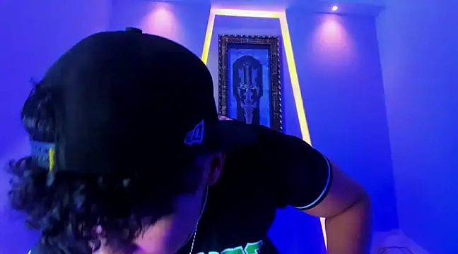 jamescurli  online show from 12.19.24