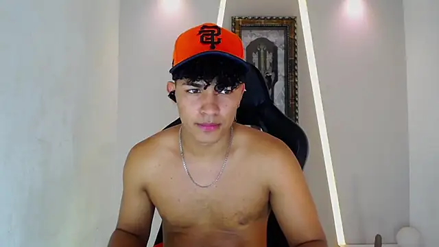 jamescurli  online show from 01.14.25