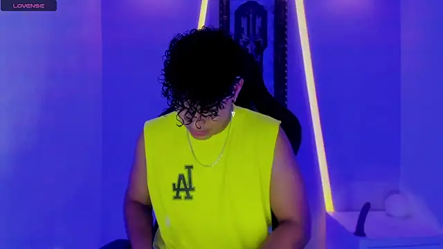 jamescurli  online show from 01.18.25