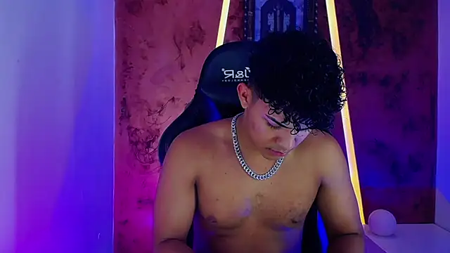 jamescurli  online show from 02.03.25