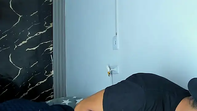jamescurli  online show from 09.13.25