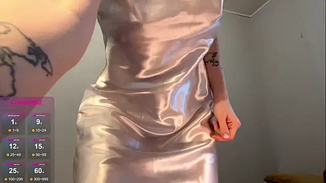 Lora Squirt online show from 01.29.25