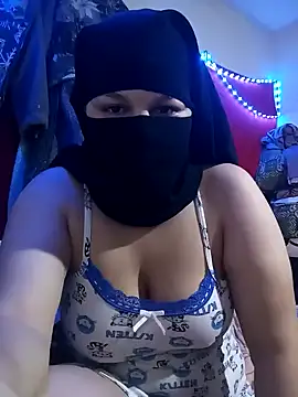 Snapshot of Sirinsx chatting on 12.01.24 Sirinsx online show from 12.01.24