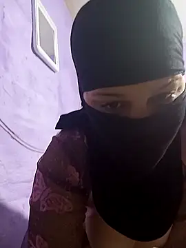 Snapshot of Sirinsx chatting on 02.26.25 Sirinsx online show from 02.26.25