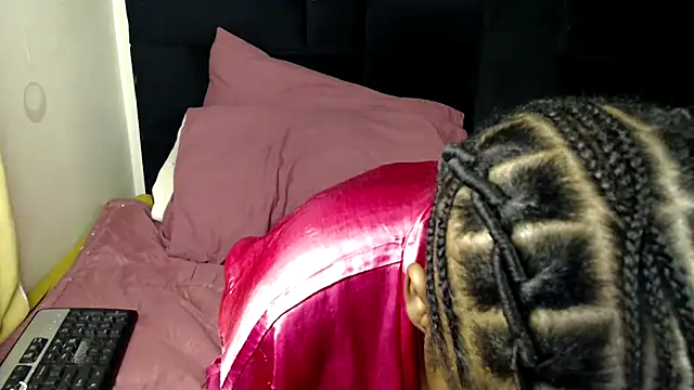 Busty-Londie online show from 11.12.25