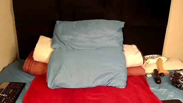 Busty-Londie online show from 11.28.25