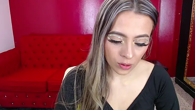 miacarperr1 online show from 01.13.25