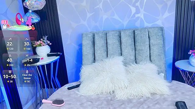 LiliFox18 online show from 01.16.26