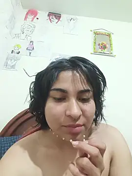 Snapshot of TioreHentai chatting on 10.24.25 TioreHentai online show from 10.24.25