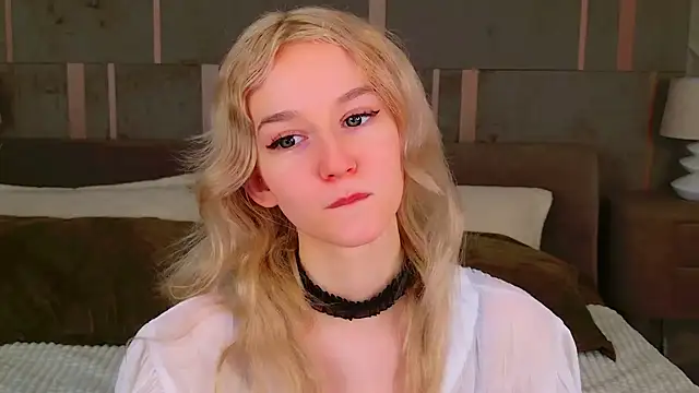 NaomiLoys online show from 02.11.25