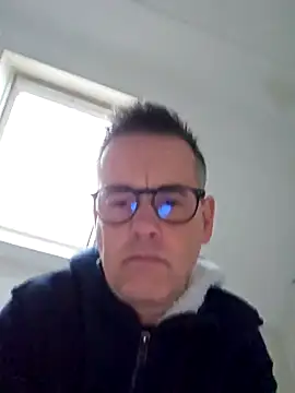 Snapshot of Hectorthyssen1 chatting on 01.05.25 Hectorthyssen1 online show from 01.05.25